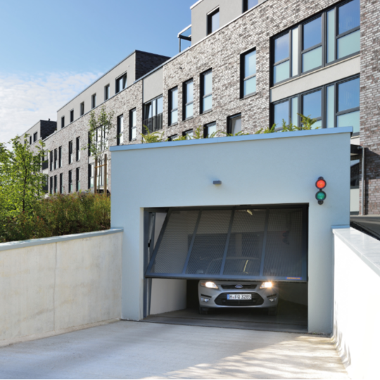 H�rmann gy�jt�gar�zs-kapuk – A t�rsash�zak �s irod�k ig�slovai